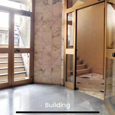 Metro Famagosta - Luminoso Appartamento Con Balcone Free Wifi & Parking Милано Екстериор снимка
